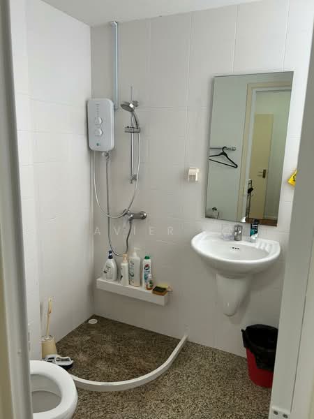 Kerrisdale, 30 Sturdee Road, Room Rental, 170 sqft, Condominium For Rent, by Xavier Ng, 500220468 - Bathroom - PropertyGuru.com.sg