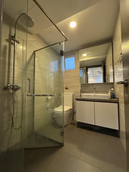Euphony Gardens, 1 Jalan Mata Ayer, 3 Bedrooms, 1,227 sqft, Condominium For Rent, by Shirley Lee, 500220472 - Bathroom - PropertyGuru.com.sg