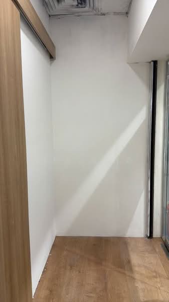 Bukit Timah Shopping Centre, 170 Upper Bukit Timah Road, 204 sqft, Mall Shop For Rent, by Gibson Ho, 500220474 - Interior - CommercialGuru.com.sg
