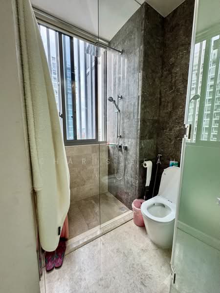 The Hillier, 2 Hillview Rise, 1 Bedroom, 517 sqft, Condominium For Sale, by Charis Seah, 500220475 - Bathroom - PropertyGuru.com.sg