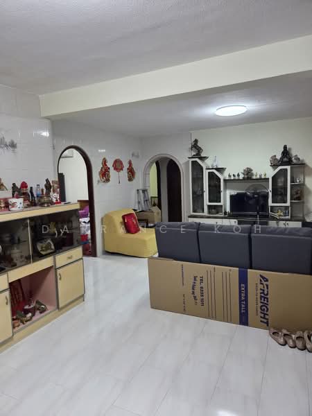 12 Toh Yi Drive, 12 Toh Yi Drive, 3 Bedrooms, 1,119 sqft, HDB Flat For Sale, by Darrance Koh, 500220480 - Living Room - PropertyGuru.com.sg