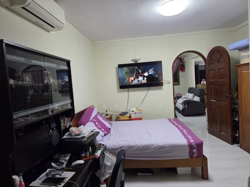 12 Toh Yi Drive, 12 Toh Yi Drive, 3 Bedrooms, 1,119 sqft, HDB Flat For Sale, by Darrance Koh, 500220480 - Master Bedroom - PropertyGuru.com.sg