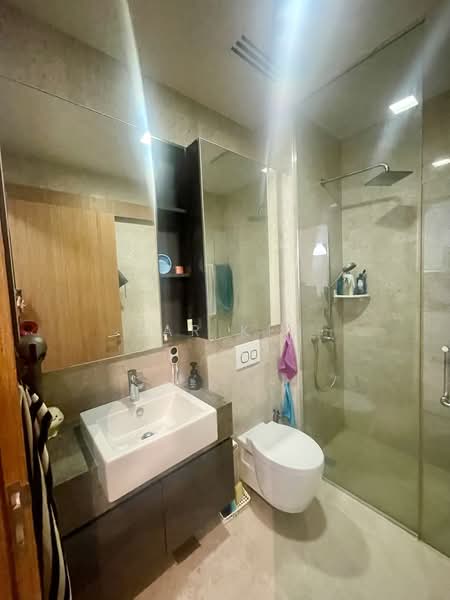 18 Woodsville, 18 Woodsville Close, 1 Bedroom, 495 sqft, Condominium For Rent, by Lar Kee, 500220482 - Bathroom - PropertyGuru.com.sg