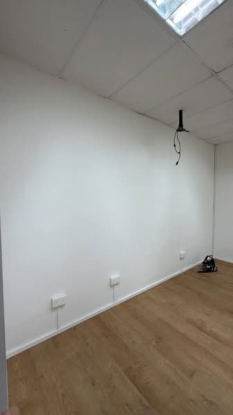 Bukit Timah Shopping Centre, 170 Upper Bukit Timah Road, 204 sqft, Mall Shop For Sale, by Gibson Ho, 500220486 - Interior - CommercialGuru.com.sg
