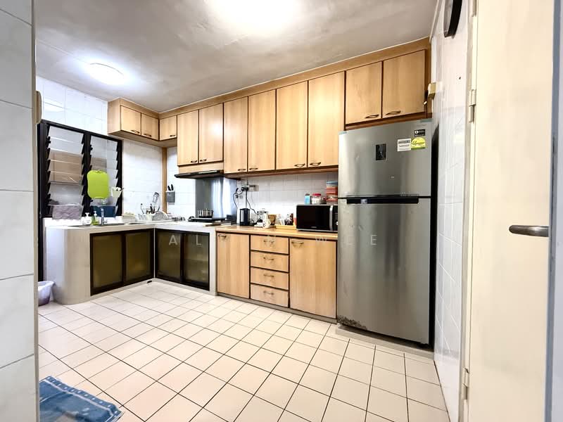 180 Lompang Road, 180 Lompang Road, 4 Bedrooms, 1,410 sqft, HDB Flat For Sale, by Alvin Wee, 500220488 - Kitchen - PropertyGuru.com.sg