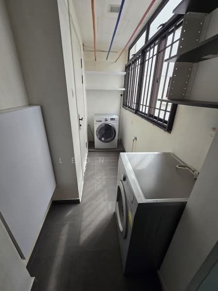 The Mayfair, 3 Jurong East Street 32, 3 Bedrooms, 1,302 sqft, Condominium For Rent, by Leon Lim, 500220495 - Interior - PropertyGuru.com.sg