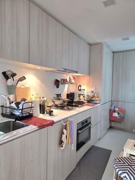 The Tembusu, 107 Tampines Road, 2 Bedrooms, 753 sqft, Condominium For Sale, by Darrance Koh, 500220499 - Kitchen - PropertyGuru.com.sg