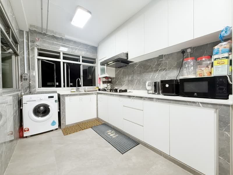 969 Hougang Street 91, 969 Hougang Street 91, 3 Bedrooms, 969 sqft, HDB Flat For Sale, by Eric Choy, 500220503 - Kitchen - PropertyGuru.com.sg