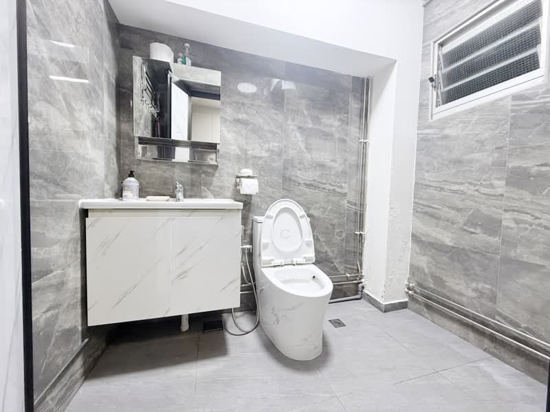 969 Hougang Street 91, 969 Hougang Street 91, 3 Bedrooms, 969 sqft, HDB Flat For Sale, by Eric Choy, 500220503 - Bathroom - PropertyGuru.com.sg