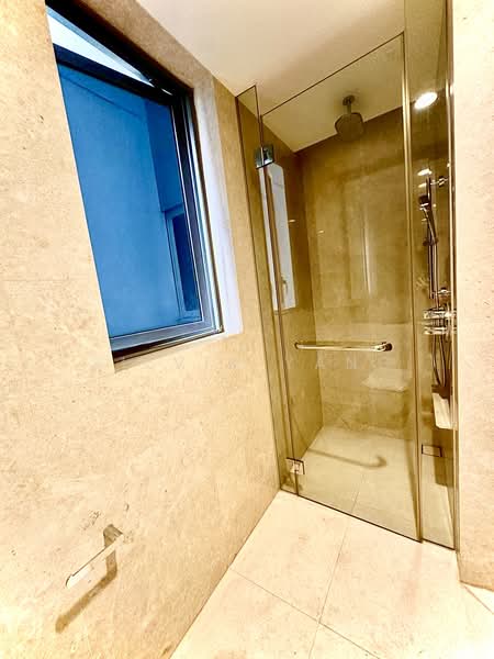 Cairnhill Nine, 9 Cairnhill Road, 2 Bedrooms, 1,044 sqft, Condominium For Rent, by Silvia Yang, 500220504 - PropertyGuru.com.sg