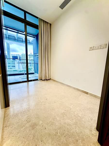 Cairnhill Nine, 9 Cairnhill Road, 2 Bedrooms, 1,044 sqft, Condominium For Rent, by Silvia Yang, 500220504 - PropertyGuru.com.sg