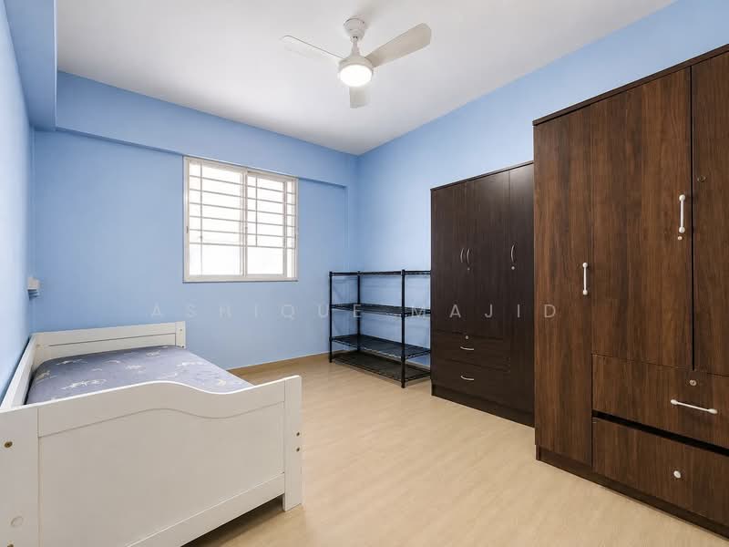 208 Yishun Street 21, 208 Yishun Street 21, 2 Bedrooms, 721 sqft, HDB Flat For Sale, by Ashique Majid, 500220508 - Bedroom - PropertyGuru.com.sg