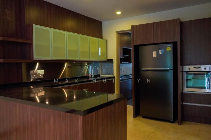 NS Facing! 2 Storey Resort Style Semi Detached with Private Pool in D16, Jalan Remis / Jalan Kupang / Sennett Lane, 4 Bedrooms, 3,800 sqft, Semi-Detached House For Sale, by Mak Hui Lyn, 500220521 - Kitchen - PropertyGuru.com.sg