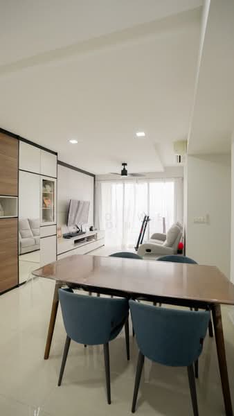 Sol Acres, 24 Choa Chu Kang Grove, 3 Bedrooms, 926 sqft, Executive Condominium For Sale, by Choo Wei Kiong, 500220522 - Living Room - PropertyGuru.com.sg
