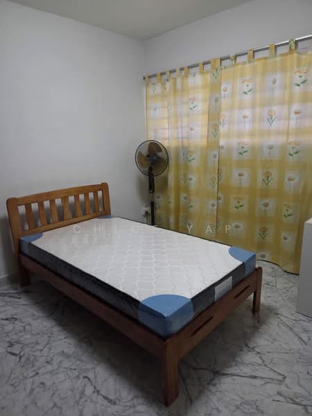 136 Potong Pasir Avenue 3, 136 Potong Pasir Avenue 3, Room Rental, 120 sqft, HDB Flat For Rent, by Chloe Yap, 500220534 - Bedroom - PropertyGuru.com.sg