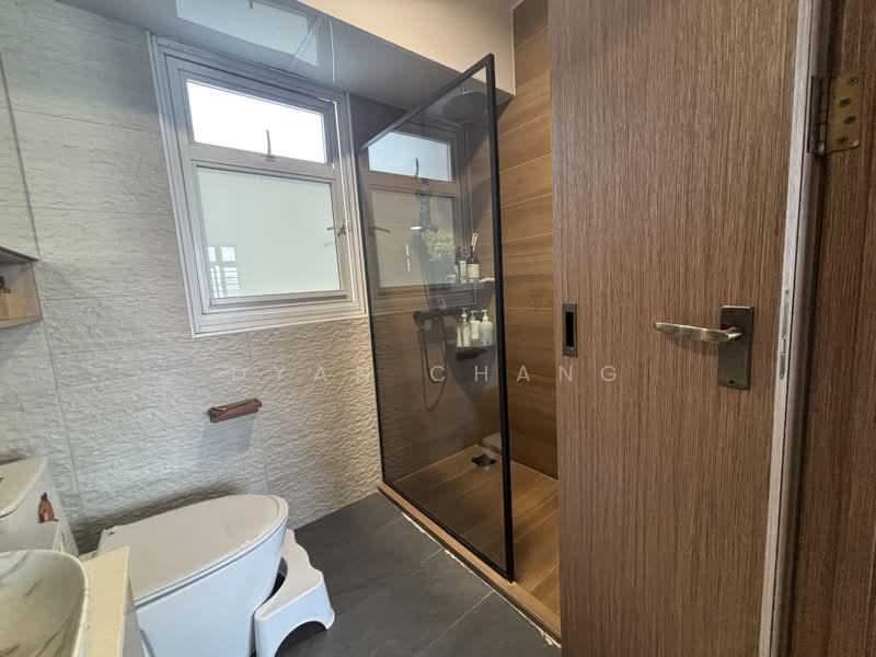 624A Tampines Avenue 12, , 3 Bedrooms, 1,001 sqft, HDB Flat For Sale, by Dyan Chang, 500220538 - Bathroom - PropertyGuru.com.sg
