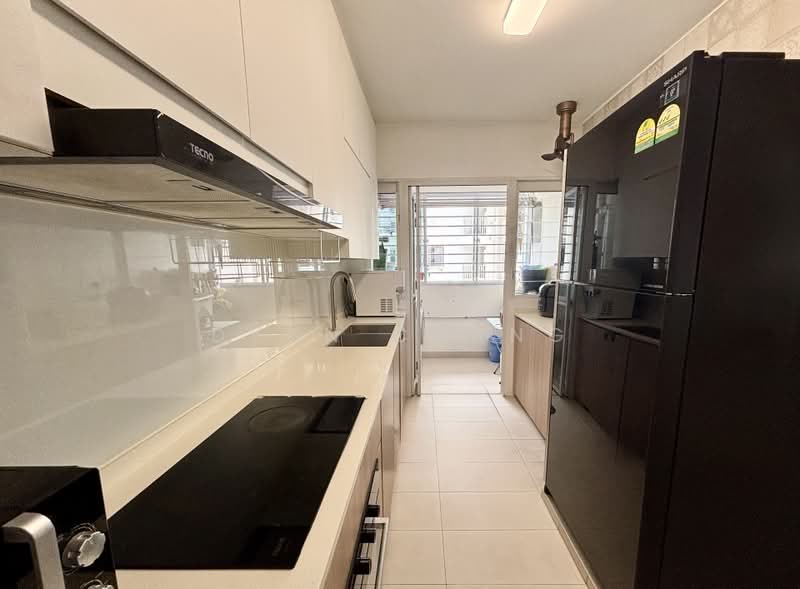 624A Tampines Avenue 12, , 3 Bedrooms, 1,001 sqft, HDB Flat For Sale, by Dyan Chang, 500220538 - Kitchen - PropertyGuru.com.sg