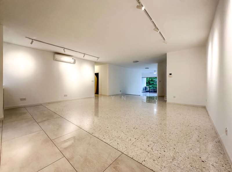Just off-Orchard - Large size format! Updated renos W old world charm, , 3 Bedrooms, 2,476 sqft, Condominium For Rent, by Jocelyn Wee, 500220544 - Interior - PropertyGuru.com.sg