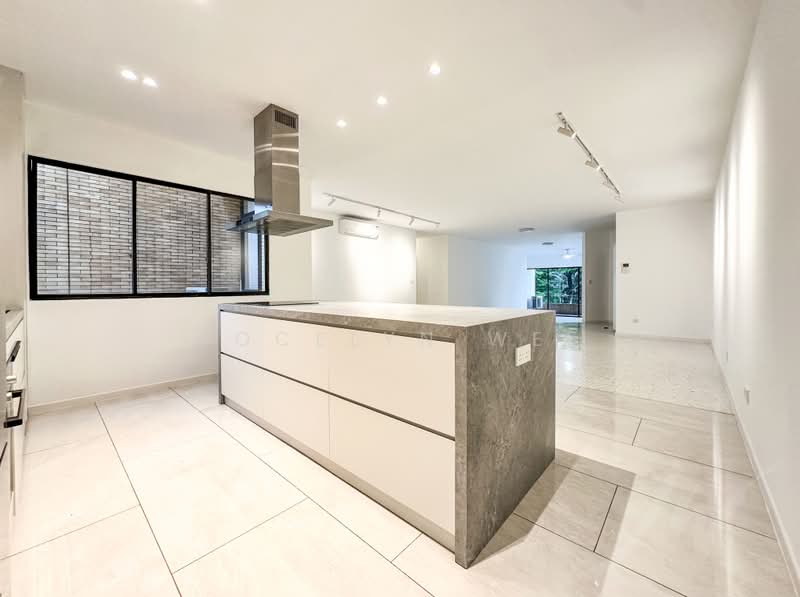 Just off-Orchard - Large size format! Updated renos W old world charm, , 3 Bedrooms, 2,476 sqft, Condominium For Rent, by Jocelyn Wee, 500220544 - Kitchen - PropertyGuru.com.sg