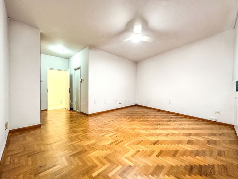Just off-Orchard - Large size format! Updated renos W old world charm, , 3 Bedrooms, 2,476 sqft, Condominium For Rent, by Jocelyn Wee, 500220544 - Interior - PropertyGuru.com.sg