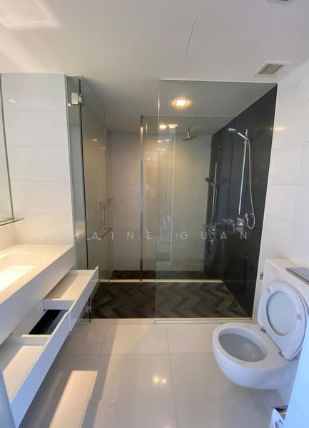 Altez, 16 Enggor Street, 3 Bedrooms, 1,507 sqft, Condominium For Sale, by Shaine Guan, 500220551 - Bathroom - PropertyGuru.com.sg