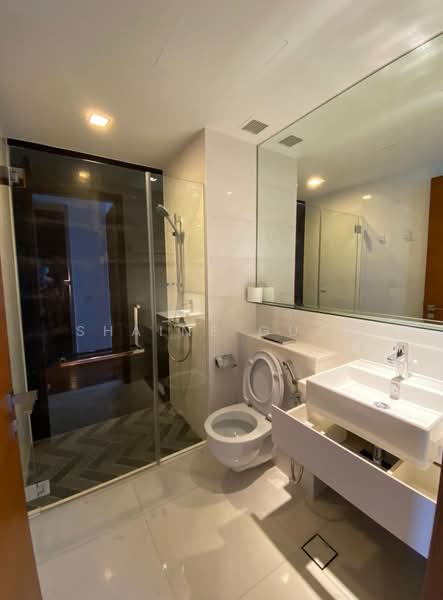 Altez, 16 Enggor Street, 3 Bedrooms, 1,507 sqft, Condominium For Sale, by Shaine Guan, 500220551 - Bathroom - PropertyGuru.com.sg