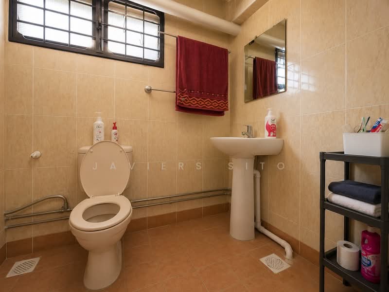 288C Bukit Batok Street 25, 288C Bukit Batok Street 25, 3 Bedrooms, 969 sqft, HDB Flat For Sale, by Javiers Sito, 500220553 - Bathroom - PropertyGuru.com.sg