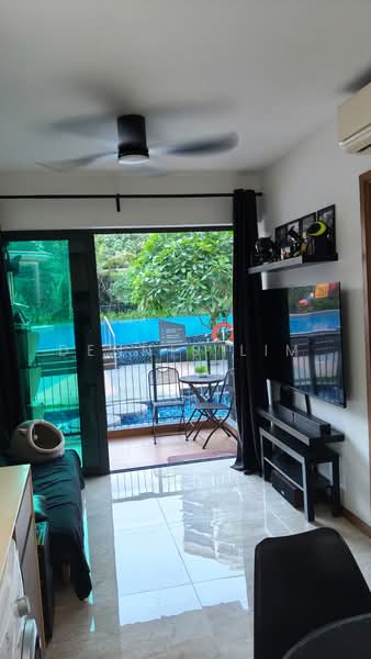 Kingsford Waterbay, 74 Upper Serangoon View, 1 Bedroom, 474 sqft, Condominium For Sale, by Dennis Lim, 500220559 - Living Room - PropertyGuru.com.sg