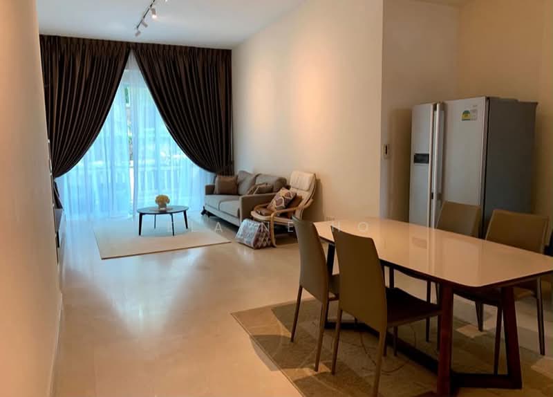 Duchess Crest, 84 Duchess Avenue, 3 Bedrooms, 1,496 sqft, Condominium For Sale, by Elaine Ho, 500220565 - Living Room - PropertyGuru.com.sg