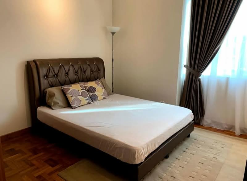 Duchess Crest, 84 Duchess Avenue, 3 Bedrooms, 1,496 sqft, Condominium For Sale, by Elaine Ho, 500220565 - Bedroom - PropertyGuru.com.sg