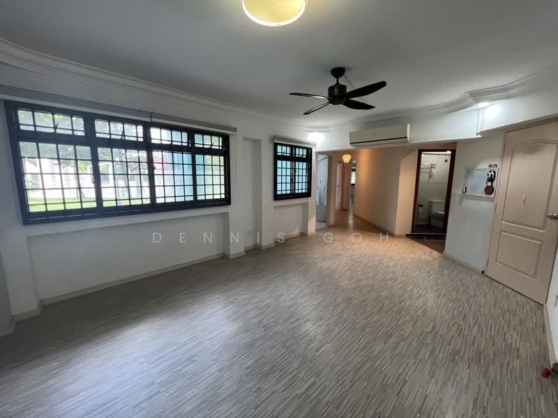 688 Jurong West Central 1, 688 Jurong West Central 1, 3 Bedrooms, 1,065 sqft, HDB Flat For Sale, by Dennis Goh, 500220569 - Living Room - PropertyGuru.com.sg