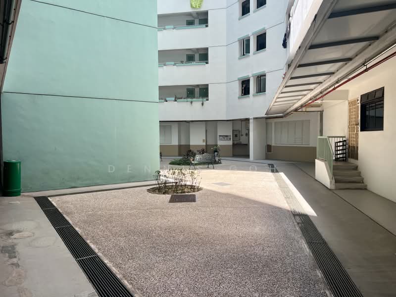 688 Jurong West Central 1, 688 Jurong West Central 1, 3 Bedrooms, 1,065 sqft, HDB Flat For Sale, by Dennis Goh, 500220569 - Exterior - PropertyGuru.com.sg