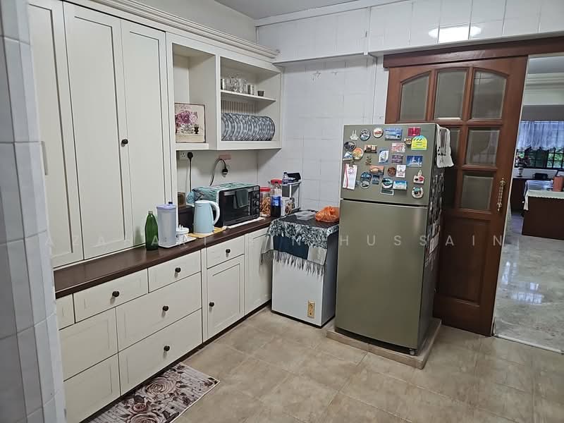 702 Tampines Street 71, 702 Tampines Street 71, 3 Bedrooms, 1,280 sqft, HDB Flat For Sale, by Azahari Bin Hussain, 500220570 - Kitchen - PropertyGuru.com.sg