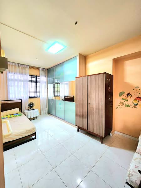 492D Tampines Street 45, 492D Tampines Street 45, 4 Bedrooms, 1,335 sqft, HDB Flat For Sale, by Joy Ching, 500220591 - Common Bedroom 2 - PropertyGuru.com.sg