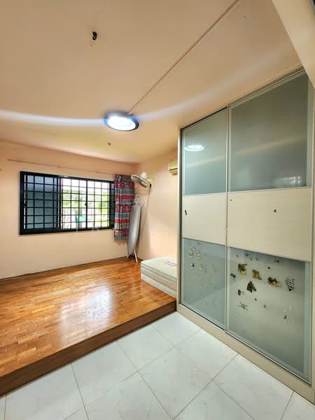 492D Tampines Street 45, 492D Tampines Street 45, 4 Bedrooms, 1,335 sqft, HDB Flat For Sale, by Joy Ching, 500220591 - Study / Bedroom - PropertyGuru.com.sg