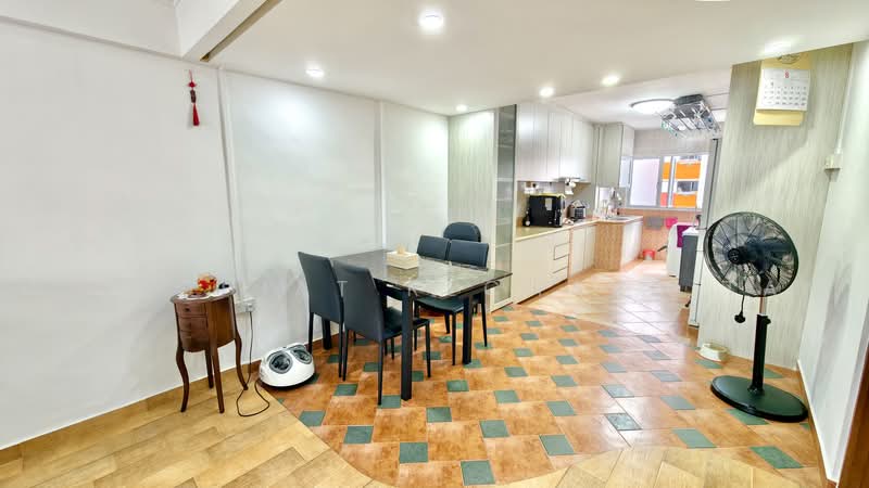 915 Tampines Street 91, 915 Tampines Street 91, 2 Bedrooms, 786 sqft, HDB Flat For Sale, by Wee Chiat Rechard Tan, 500220594 - Kitchen - PropertyGuru.com.sg