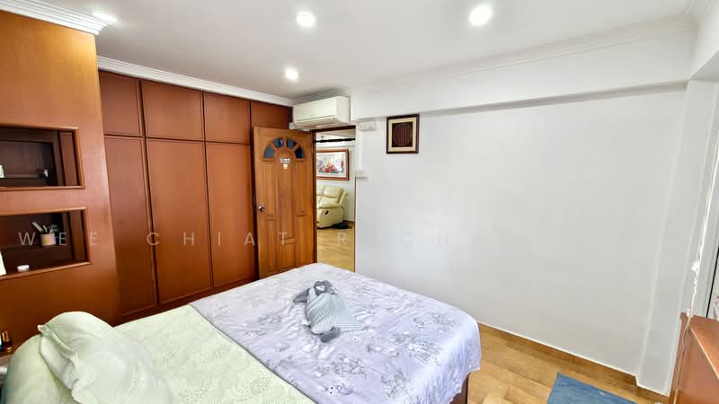 915 Tampines Street 91, 915 Tampines Street 91, 2 Bedrooms, 786 sqft, HDB Flat For Sale, by Wee Chiat Rechard Tan, 500220594 - Bedroom - PropertyGuru.com.sg