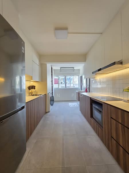 264 Waterloo Street, 264 Waterloo Street, 2 Bedrooms, 646 sqft, HDB Flat For Rent, by Dixon Poon, 500220595 - Kitchen - PropertyGuru.com.sg