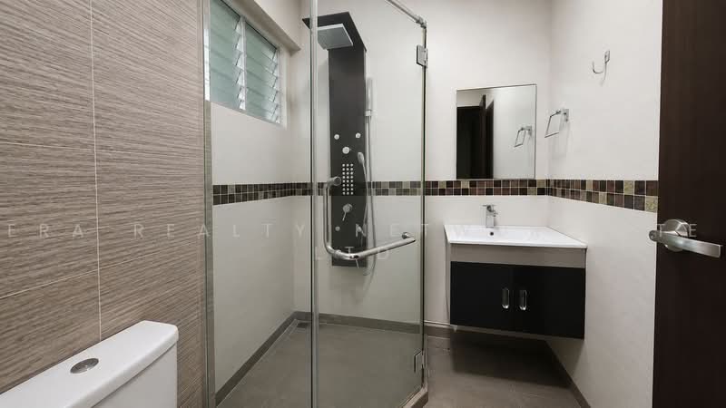 539 Serangoon North Avenue 4, 539 Serangoon North Avenue 4, 4 Bedrooms, 1,604 sqft, HDB Flat For Sale, by MARTIN, 500220599 - Bathroom - PropertyGuru.com.sg