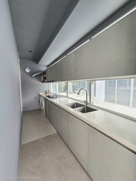 Michaels' Residences, Almond Avenue, 5 Bedrooms, 3,700 sqft, Semi-Detached House For Sale, by Darren Khew, 500220600 - Kitchen - PropertyGuru.com.sg