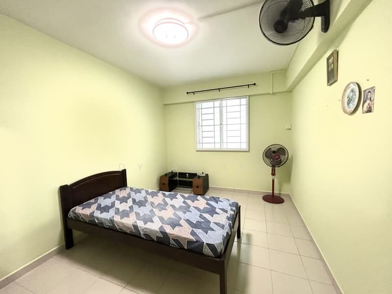 623 Ang Mo Kio Avenue 9, 623 Ang Mo Kio Avenue 9, 2 Bedrooms, 721 sqft, HDB Flat For Rent, by Dylan Lee, 500220604 - Bedroom - PropertyGuru.com.sg