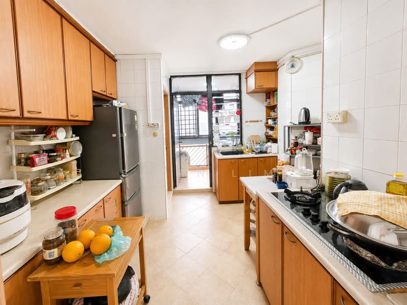 37 Cambridge Road, 37 Cambridge Road, 3 Bedrooms, 1,292 sqft, HDB Flat For Sale, by Bjorn Lim, 500220607 - Kitchen - PropertyGuru.com.sg