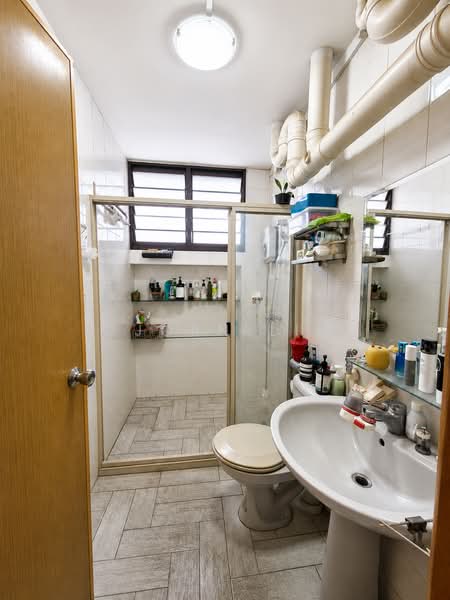 37 Cambridge Road, 37 Cambridge Road, 3 Bedrooms, 1,292 sqft, HDB Flat For Sale, by Bjorn Lim, 500220607 - Master Bathroom - PropertyGuru.com.sg