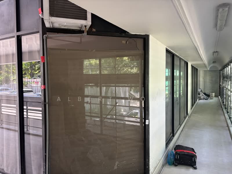 Teresa Villas Freehold Shop, Lower Delta Road, Harbourfront / Telok Blangah, 451 sqft, Mall Shop For Sale, by Albert Wong, 500220611 - CommercialGuru.com.sg