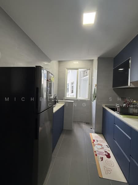 Casablanca, 23 Rosewood Drive, 2 Bedrooms, 947 sqft, Condominium For Sale, by Michelle Lim Shu Ching, 500220612 - Kitchen - PropertyGuru.com.sg