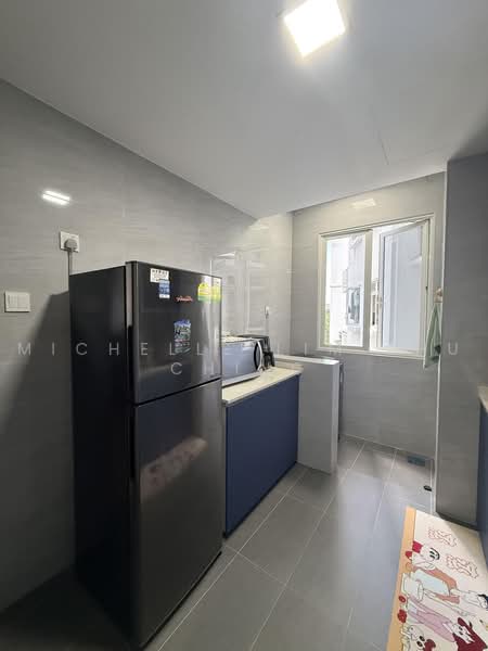 Casablanca, 23 Rosewood Drive, 2 Bedrooms, 947 sqft, Condominium For Sale, by Michelle Lim Shu Ching, 500220612 - Kitchen - PropertyGuru.com.sg