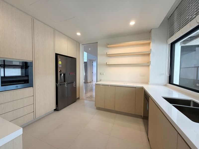 The Colonnade, 82 Grange Road, 4 Bedrooms, 3,993 sqft, Condominium For Rent, by Yee Wei Ng, 500220622 - Kitchen - PropertyGuru.com.sg