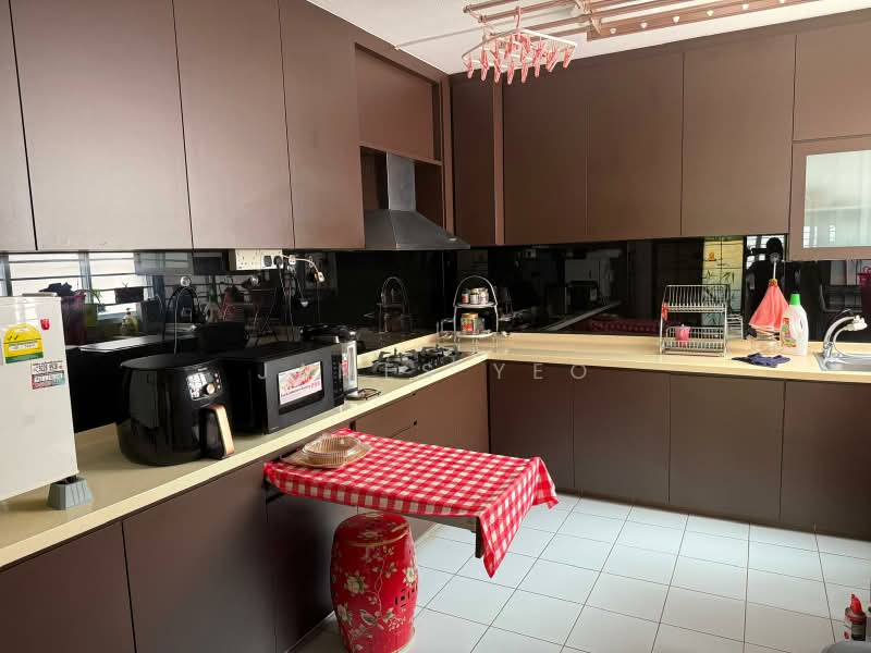 248 Bishan Street 22, 248 Bishan Street 22, Room Rental, 200 sqft, HDB Flat For Rent, by James Yeo, 500220625 - Kitchen - PropertyGuru.com.sg