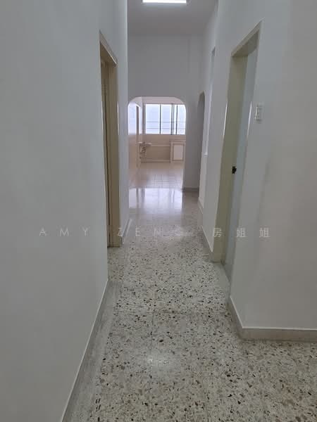 Portchester Avenue – Serangoon Gardens, , 5 Bedrooms, 3,500 sqft, Semi-Detached House For Rent, by Amy Zeng 房姐姐, 500220629 - Corridor - PropertyGuru.com.sg