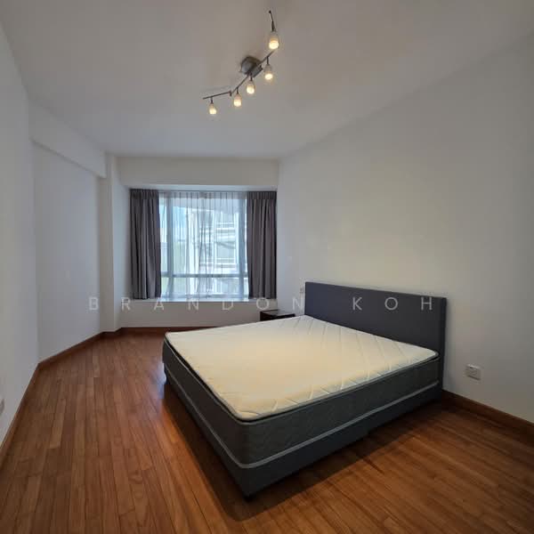 Visioncrest, 35 Oxley Rise, 3 Bedrooms, 1,152 sqft, Condominium For Rent, by Brandon Koh, 500220633 - Master Bedroom - PropertyGuru.com.sg
